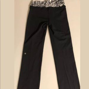 Lululemon Astro Pants. Women’s size 4.